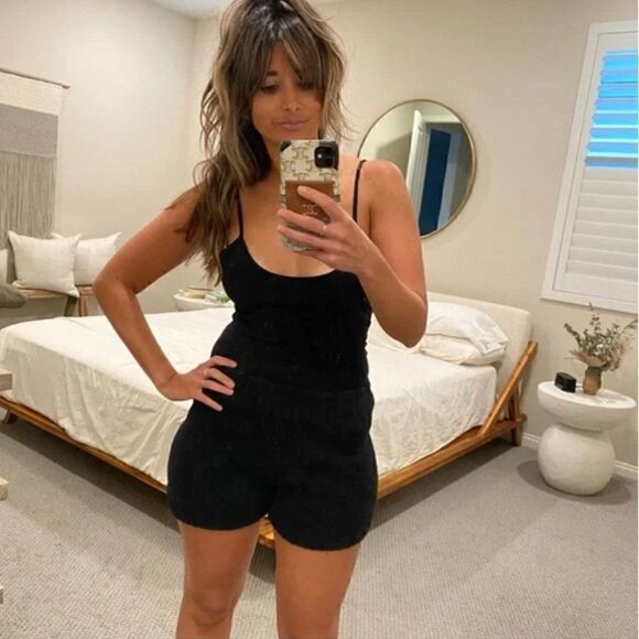 SKIMS Cozy Knit Shorts (Sold Out on Website)🚨 - Picture 1 of 5